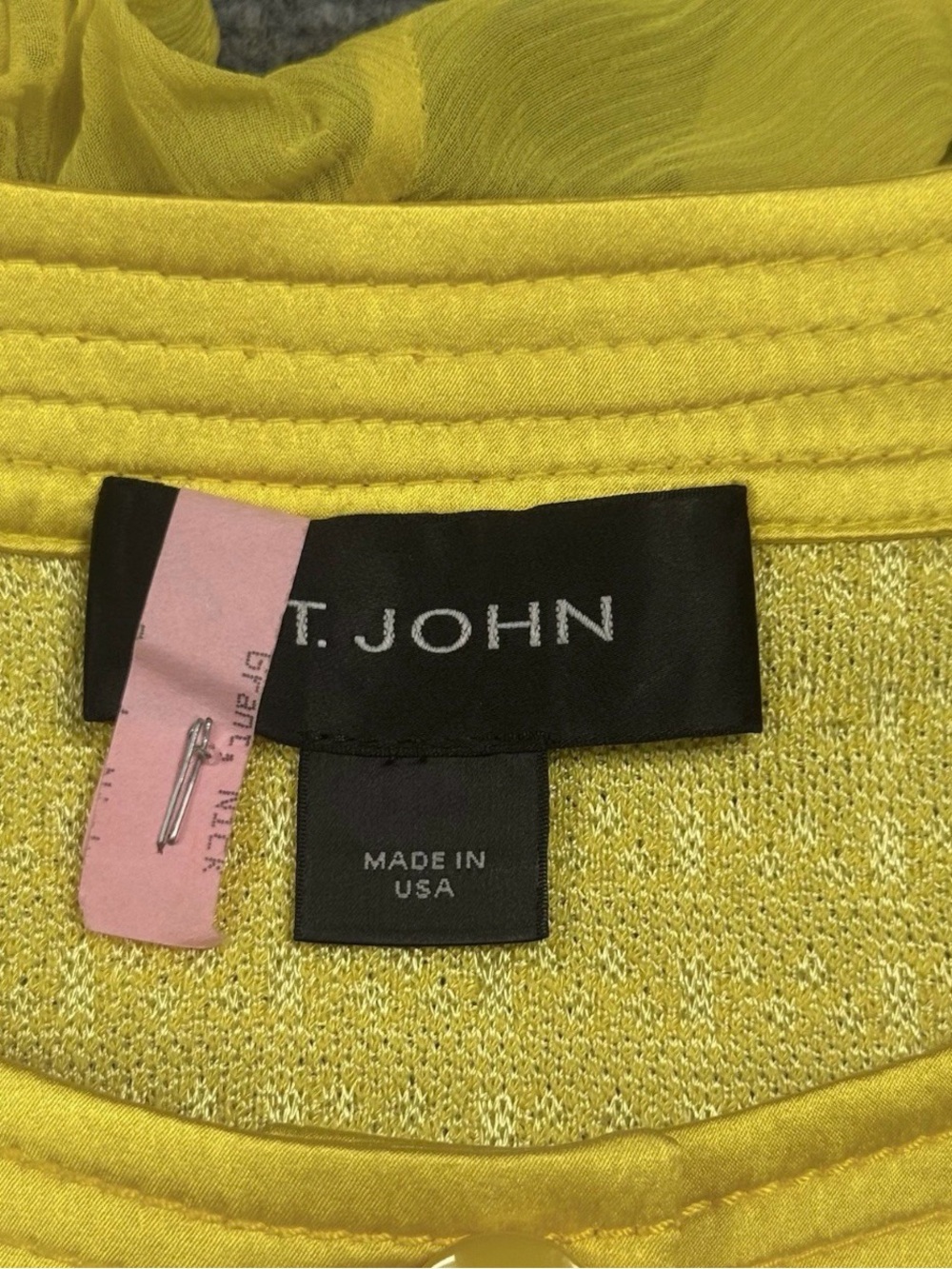 ST. JOHN Silk Wmns Yellow Blouse With Skirt Set READ Measurments - Picture 9 of 16
